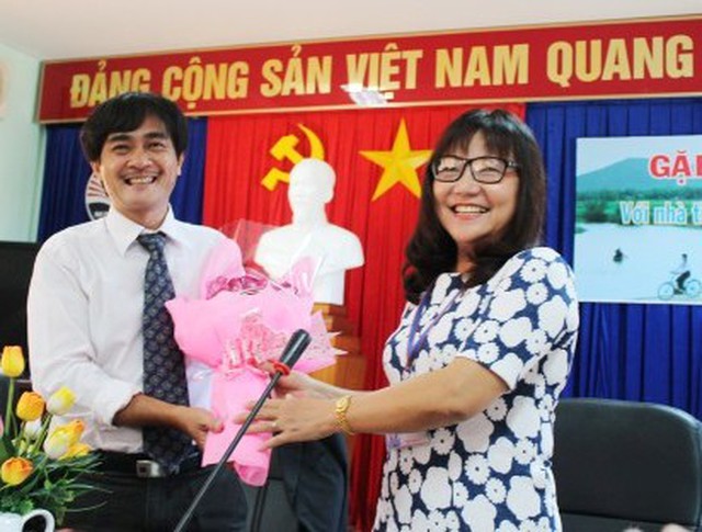 Toạ đàm về thơ Phan Hoàng ở Đại học Phú Yên